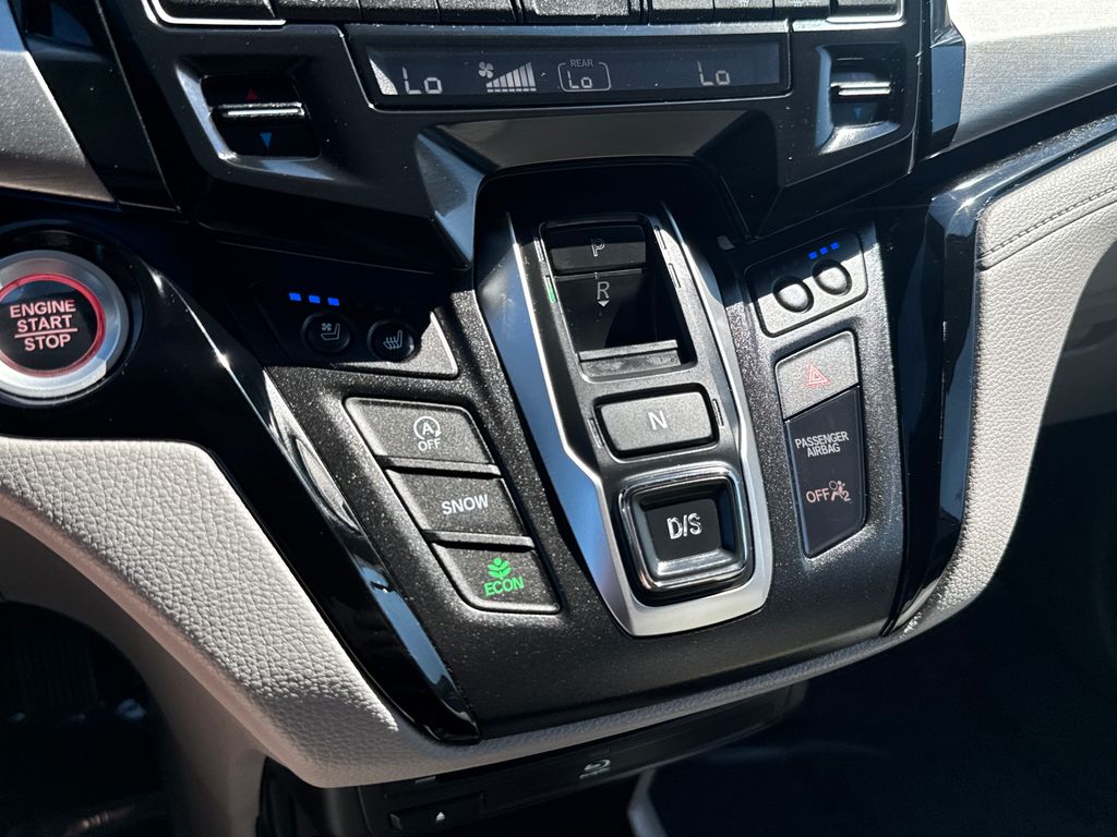 Used 2018 Gray Honda Elite image 29