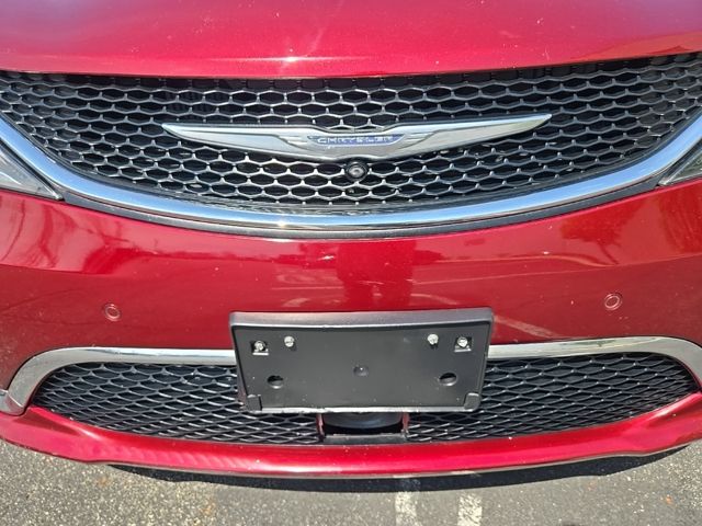2017 Chrysler Pacifica  16