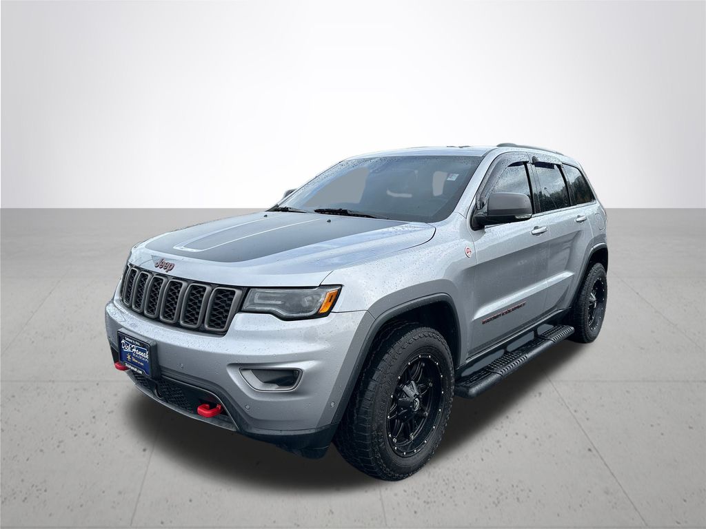 Used 2017 Jeep Grand Cherokee Trailhawk with VIN 1C4RJFLT9HC677796 for sale in Gladstone, OR