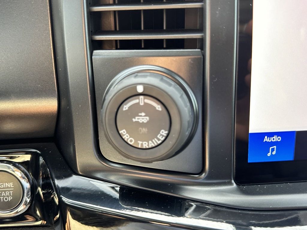 2024 Ford F-250 Lariat photo 25