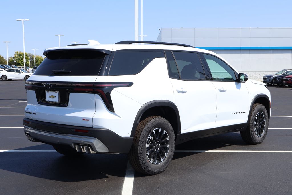 Thumbnail: 2026 Chevrolet Traverse - 8
