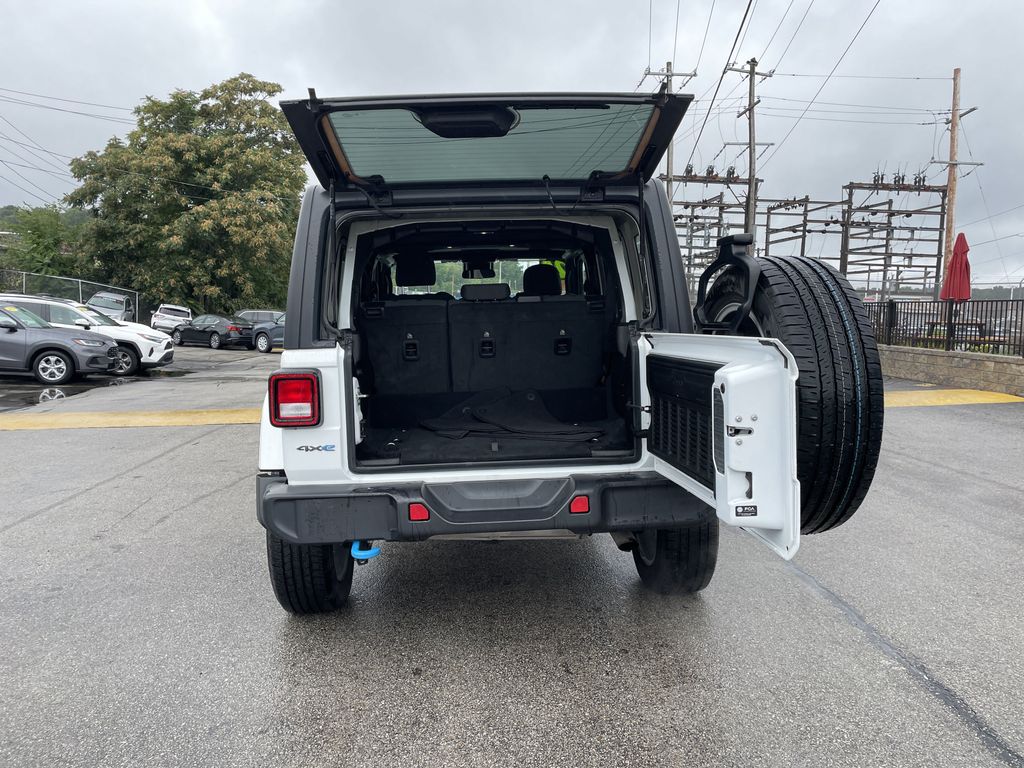 Used 2024 Jeep Wrangler SUV