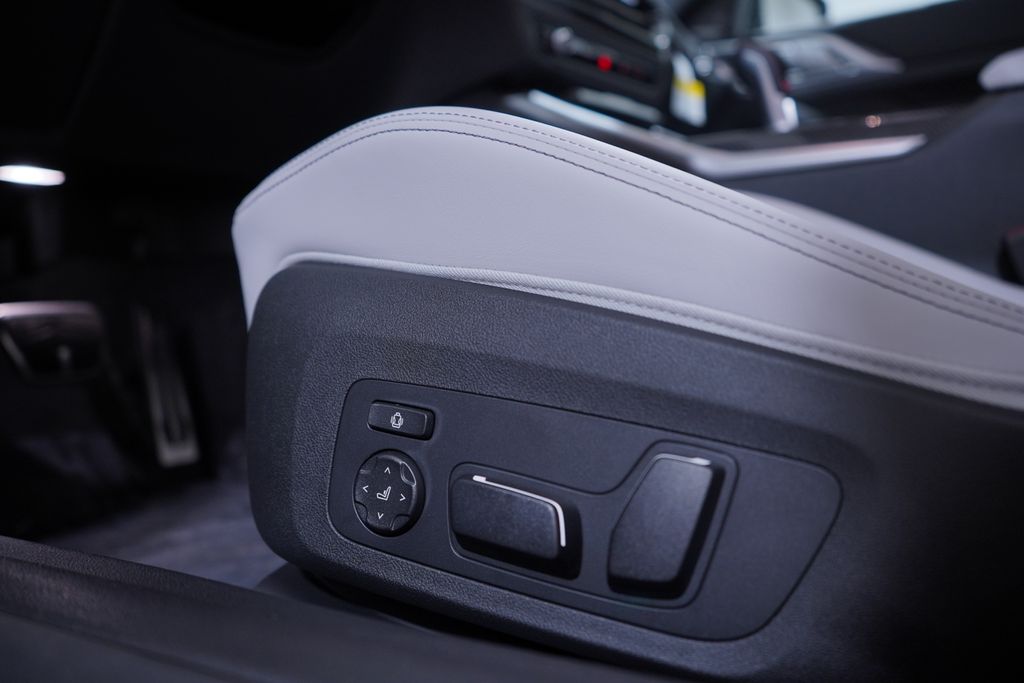 Thumbnail: 2026 BMW M4 - 15