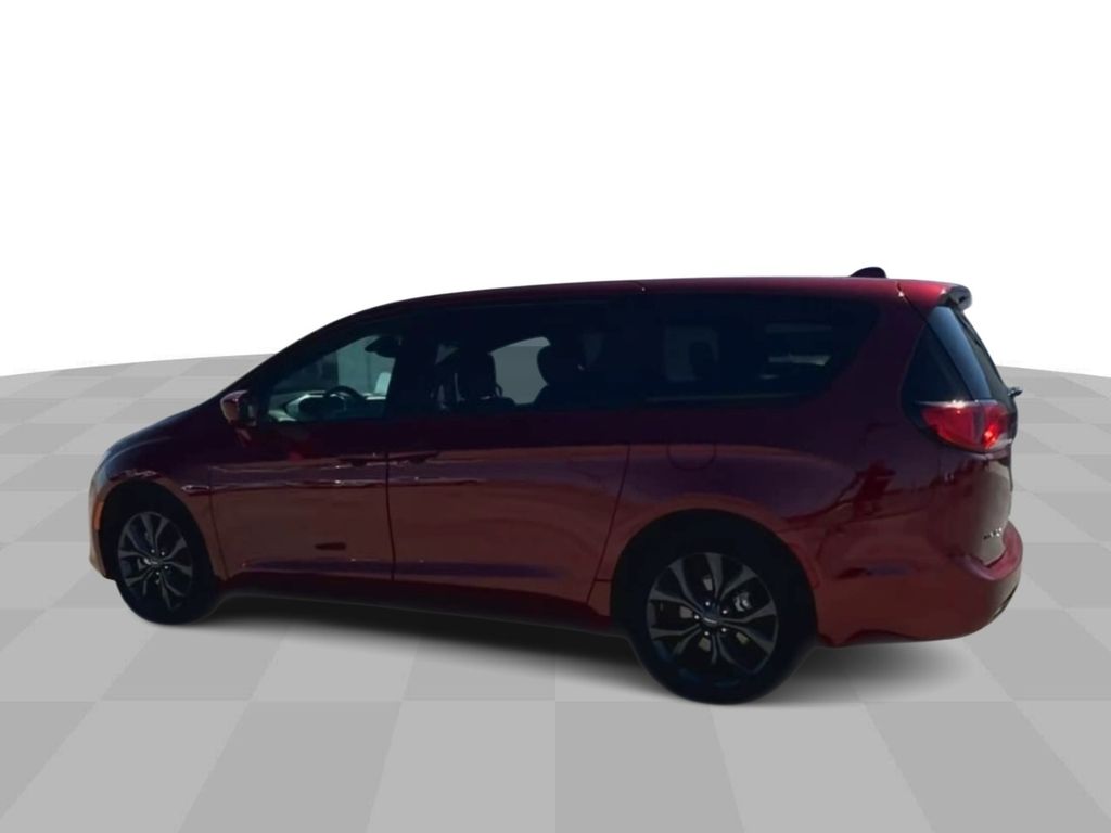 2019 Chrysler Pacifica Touring Plus 6