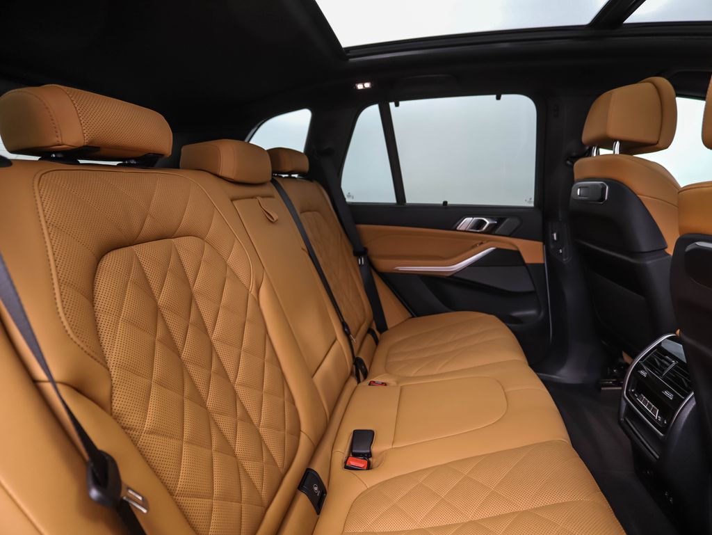 Thumbnail: 2024 BMW X5 - 27