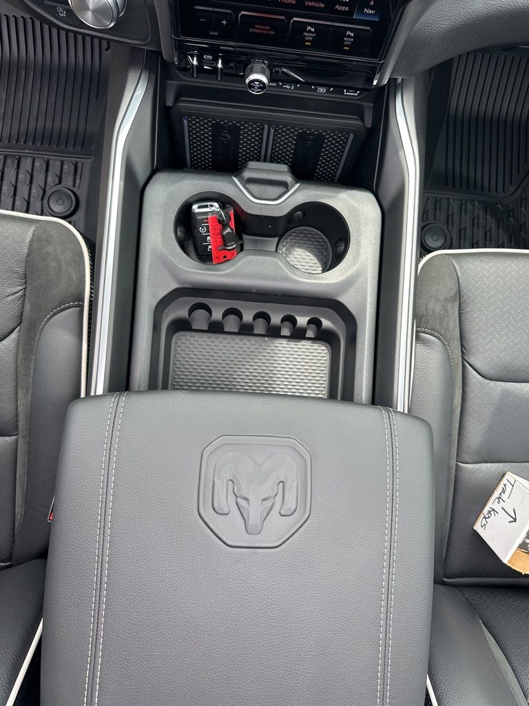 2025 Ram 1500 Laramie photo 28