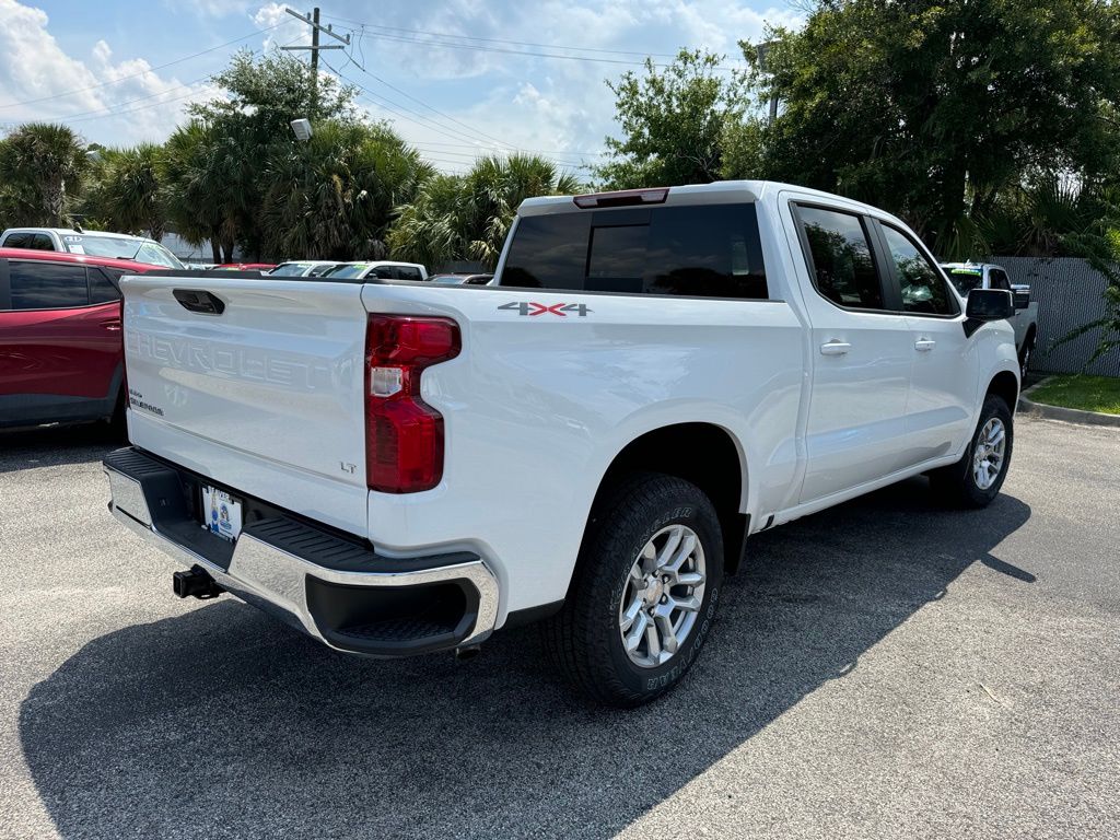 2024 Chevrolet Silverado 1500 LT 8