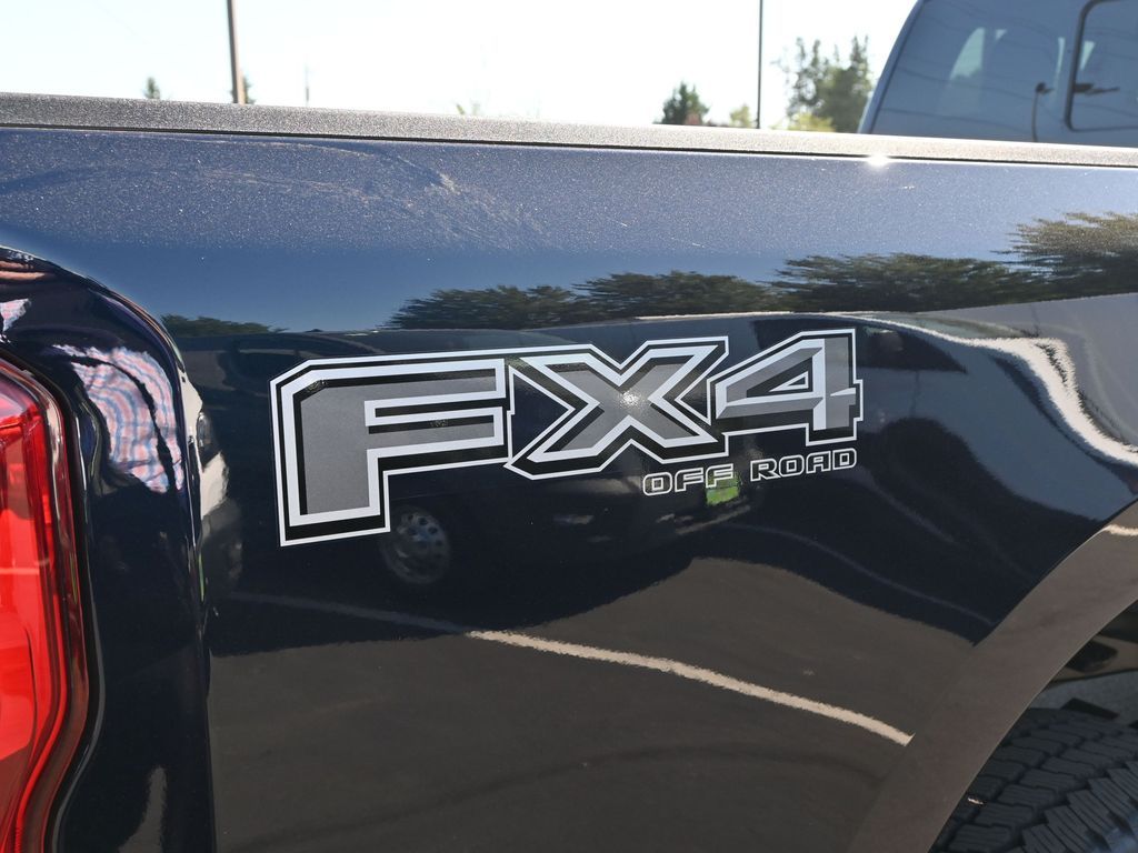 2025 Ford F-350 Super Duty Lariat