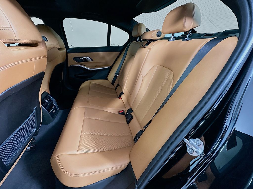 Thumbnail: 2023 BMW 3 Series - 25