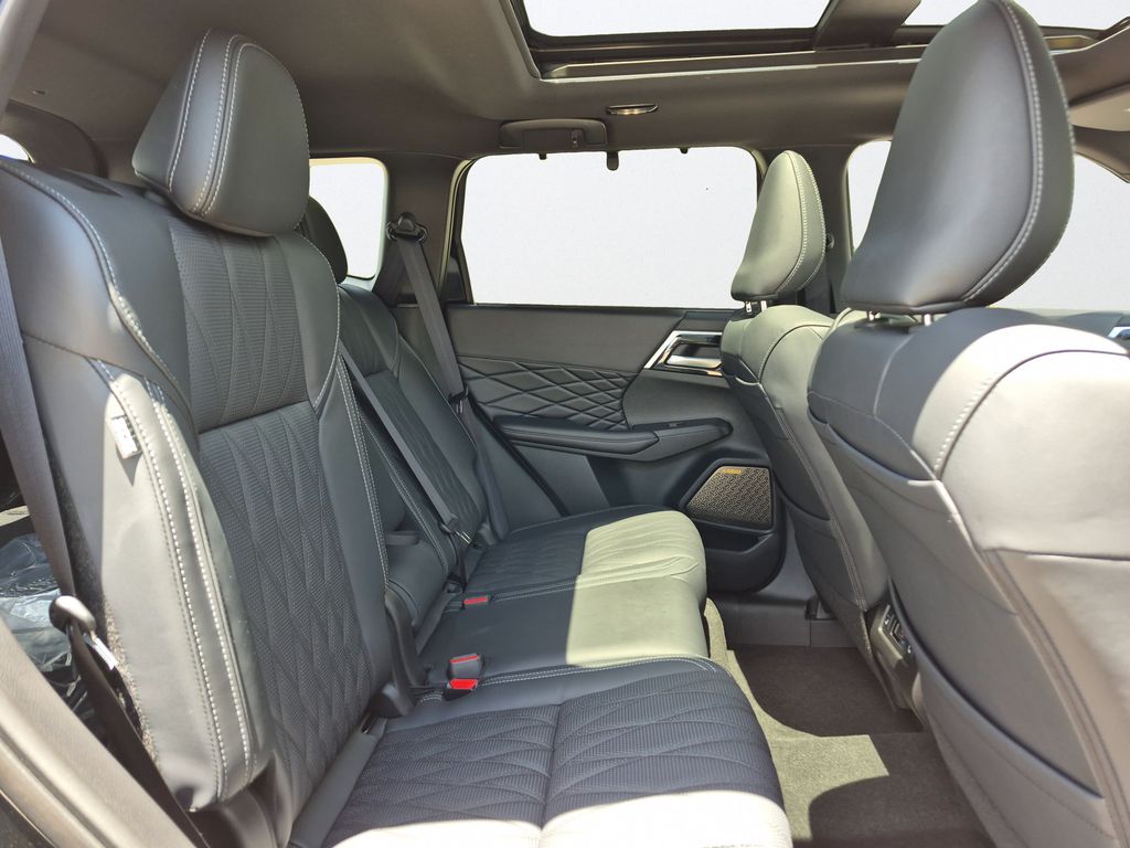 2026 Mitsubishi Outlander Black Edition Black at North Houston Mitsubishi