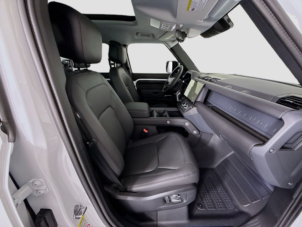 Thumbnail: 2026 Land Rover Defender - 22