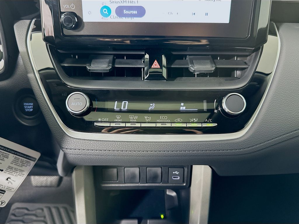 Thumbnail: 2025 Toyota Corolla Cross - 15