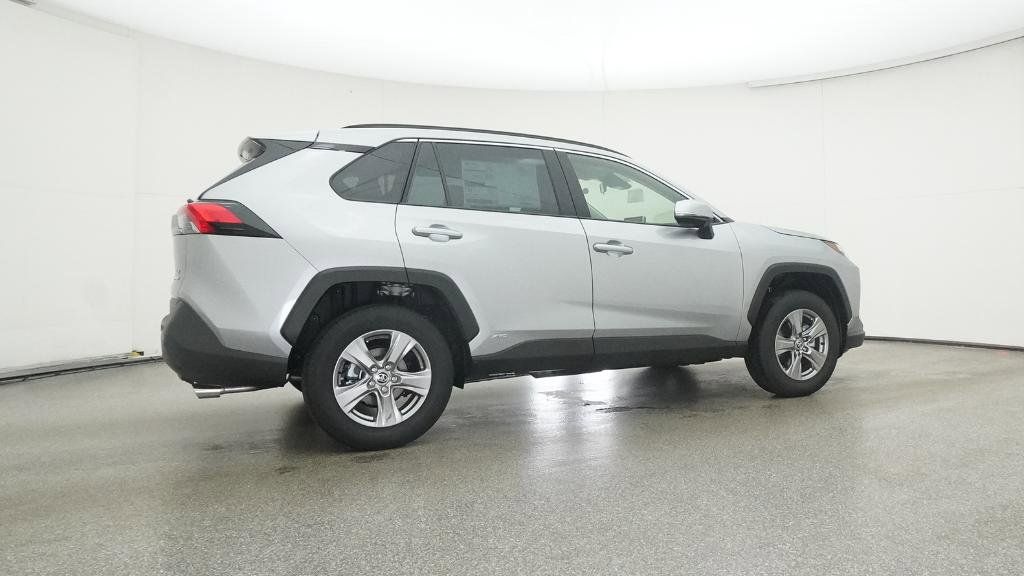 Thumbnail: 2025 Toyota RAV4 - 5