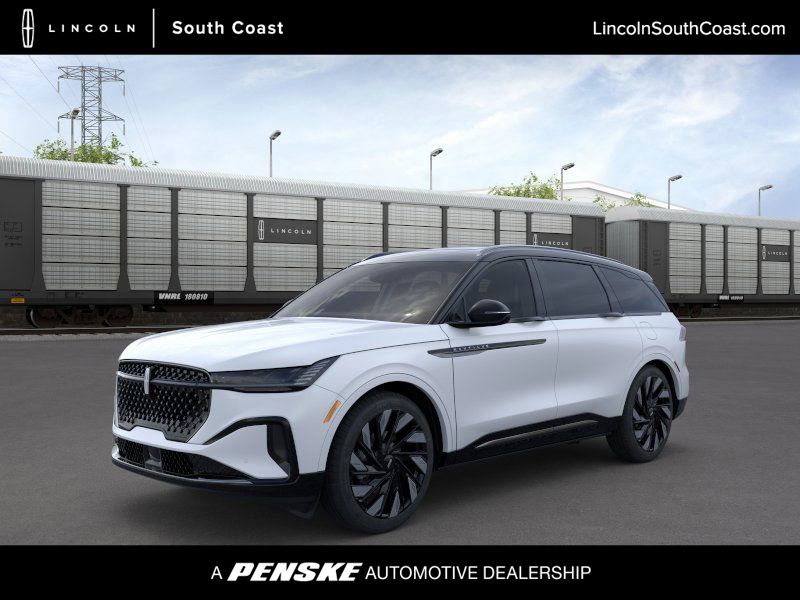 2025 Lincoln Nautilus Reserve Hero Image