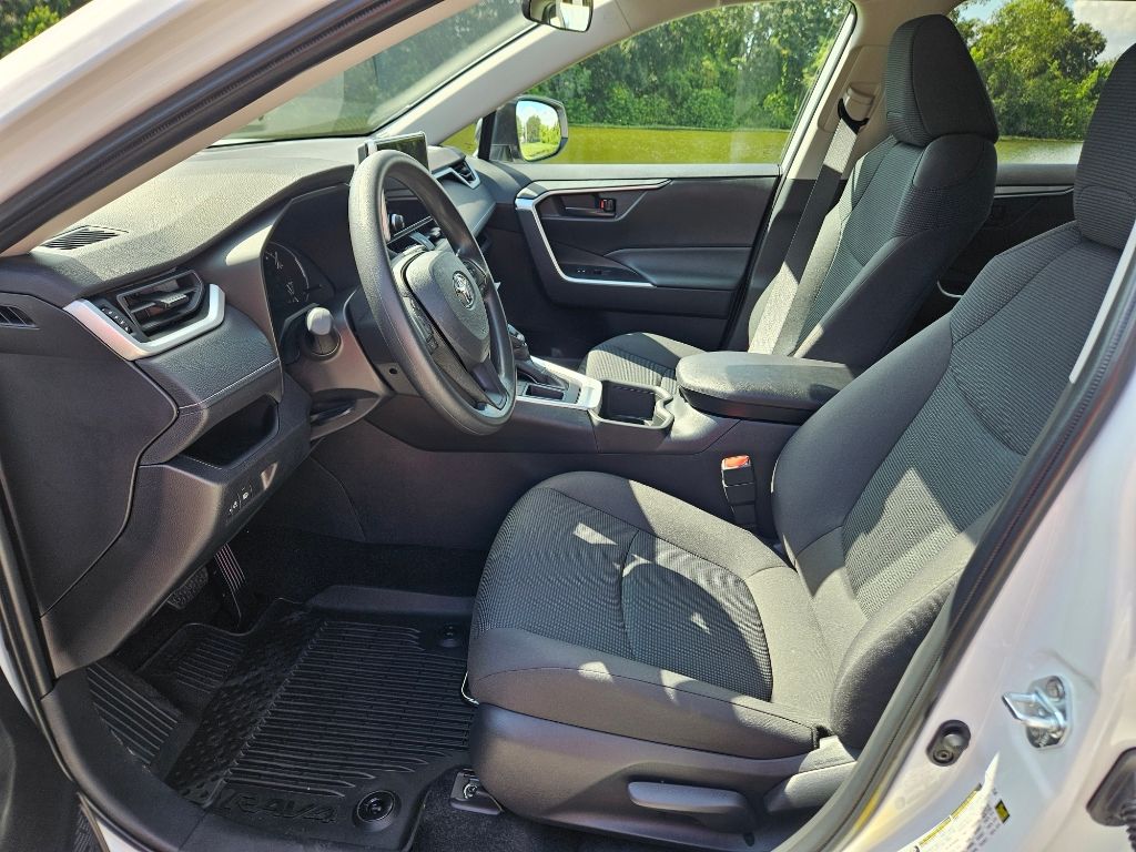 Thumbnail: 2024 Toyota RAV4 - 14