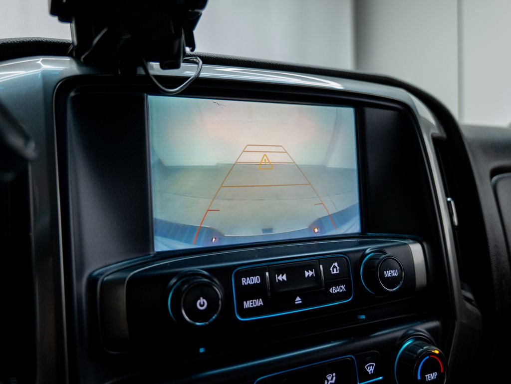 2019 White Chevrolet Silverado 2500HD LT 4X4 Truck