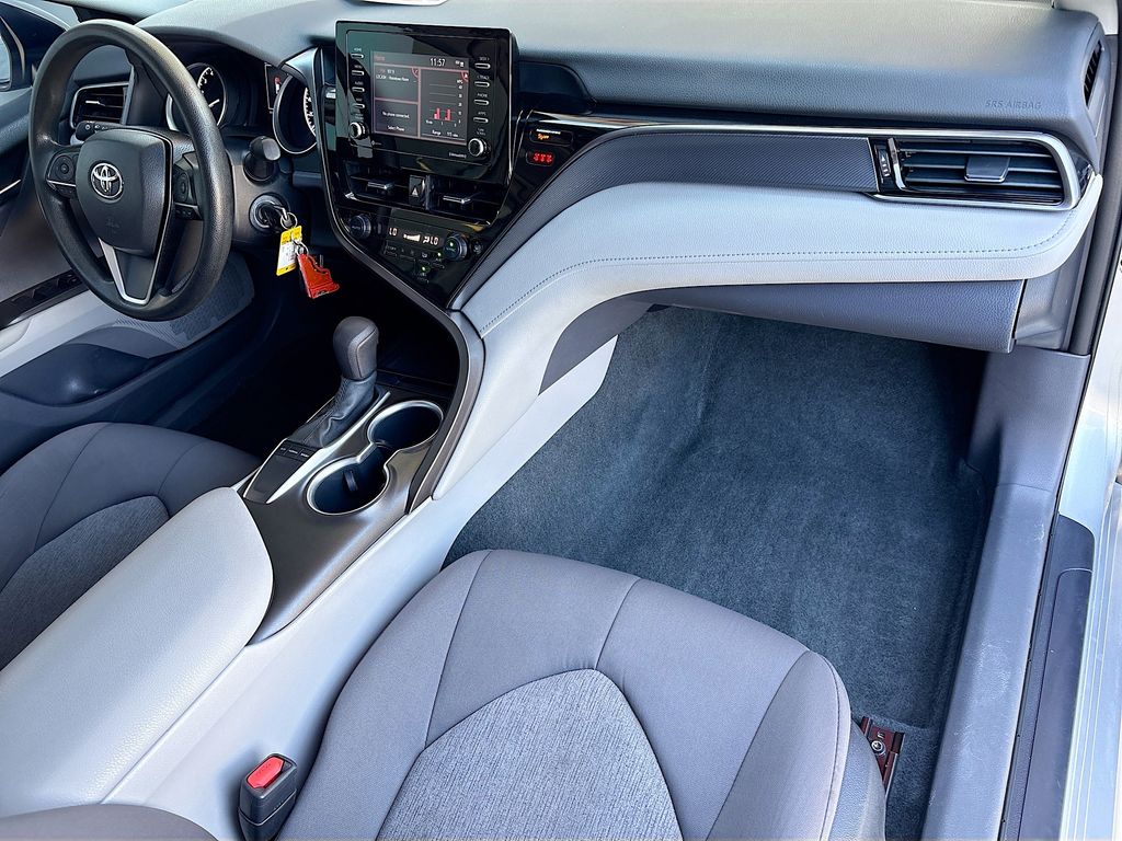 Thumbnail: 2023 Toyota Camry - 17