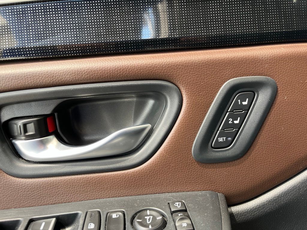 Thumbnail: 2025 Honda Pilot - 9