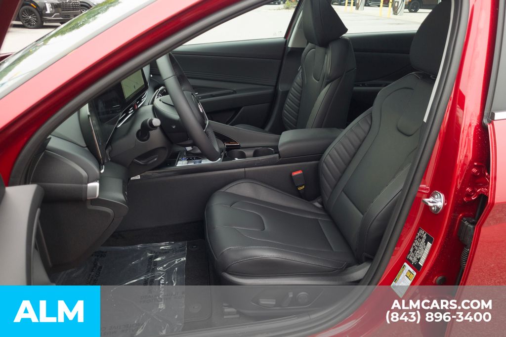 2025 Hyundai Elantra Limited photo 14