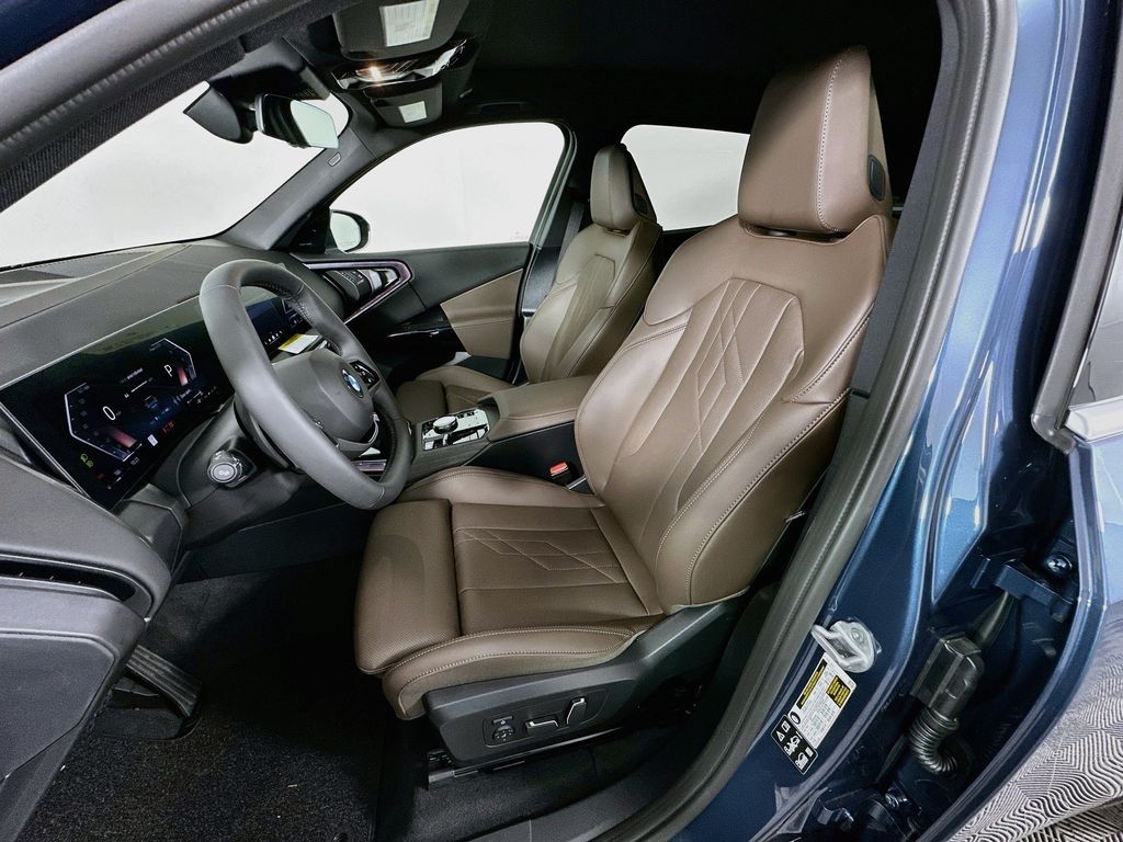 Thumbnail: 2026 BMW X3 - 16