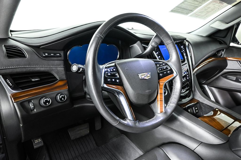 2020 Cadillac Escalade Luxury 9