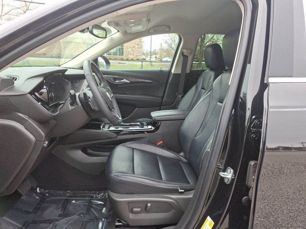 2022 Buick Envision Preferred 14