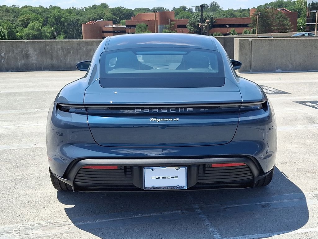 Thumbnail: 2025 Porsche Taycan - 9