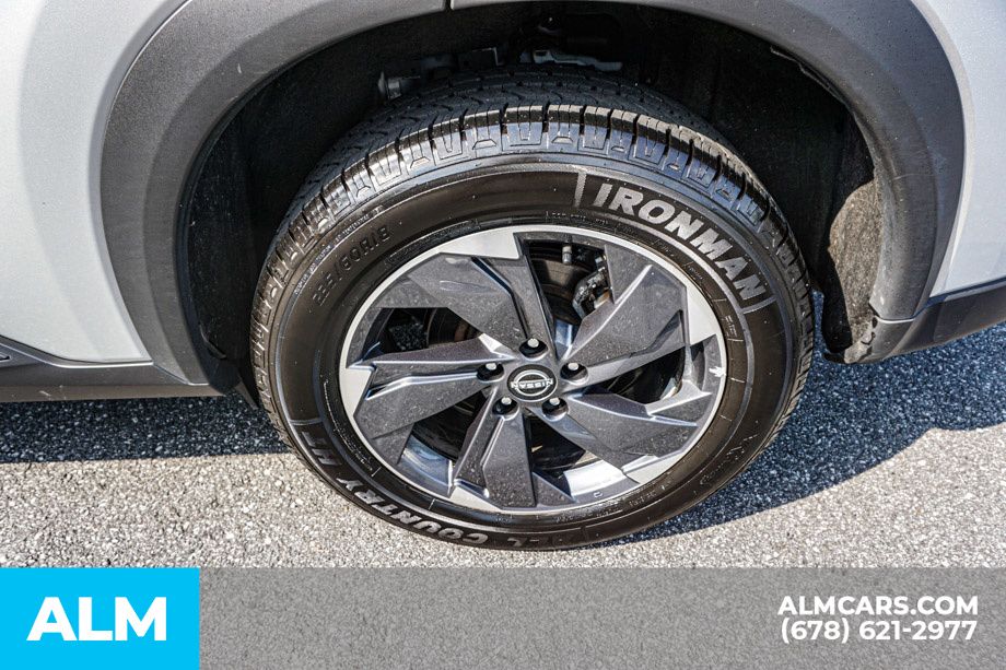 Used 2024 Silver Nissan SV image 16