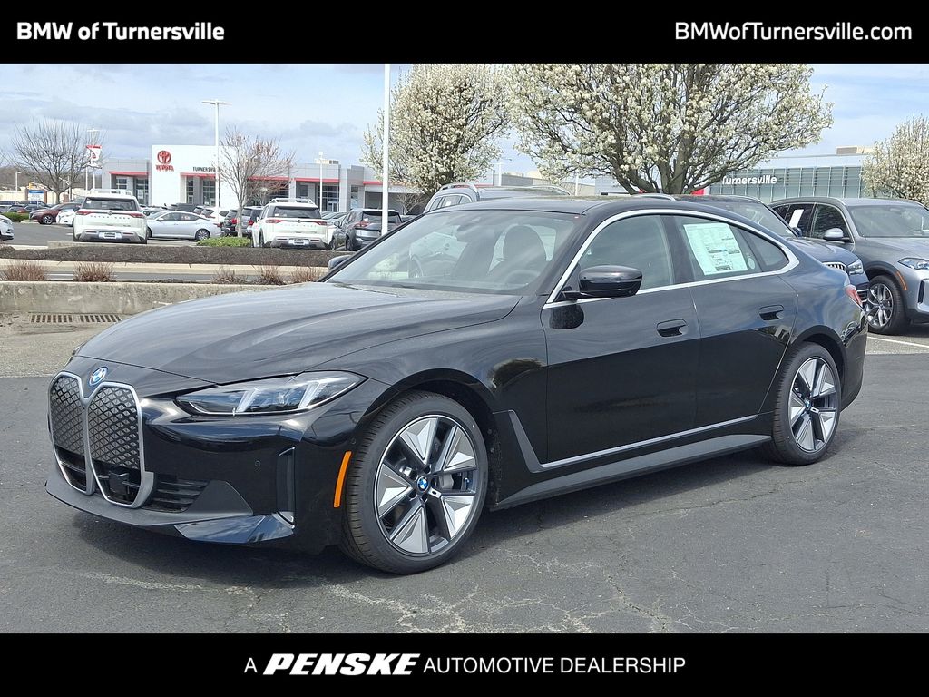 2025 BMW i4 xDrive40 -
                Turnersville, NJ
