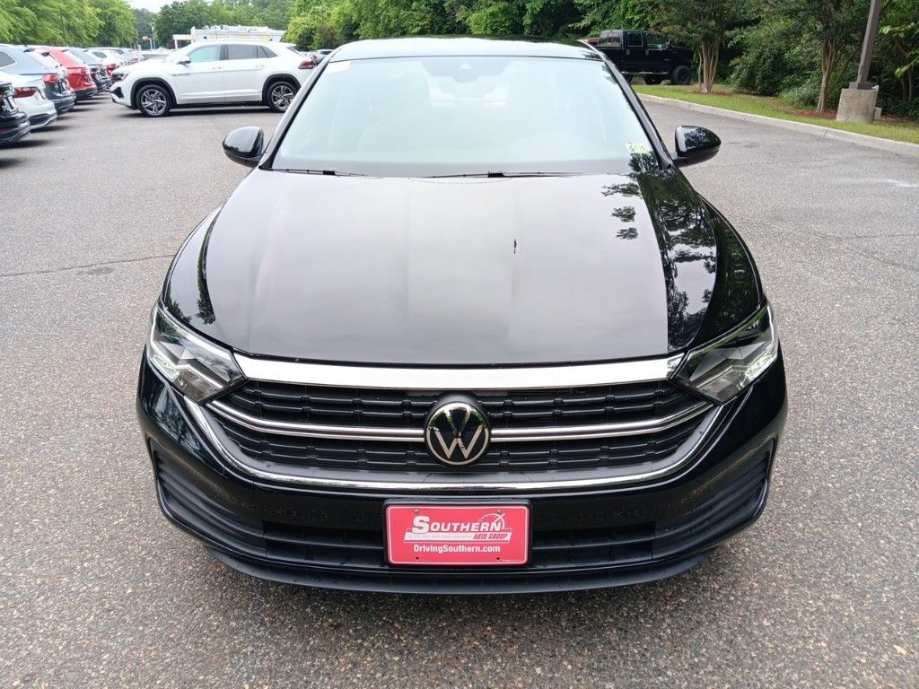 2024 Volkswagen Jetta 1.5T SE 8