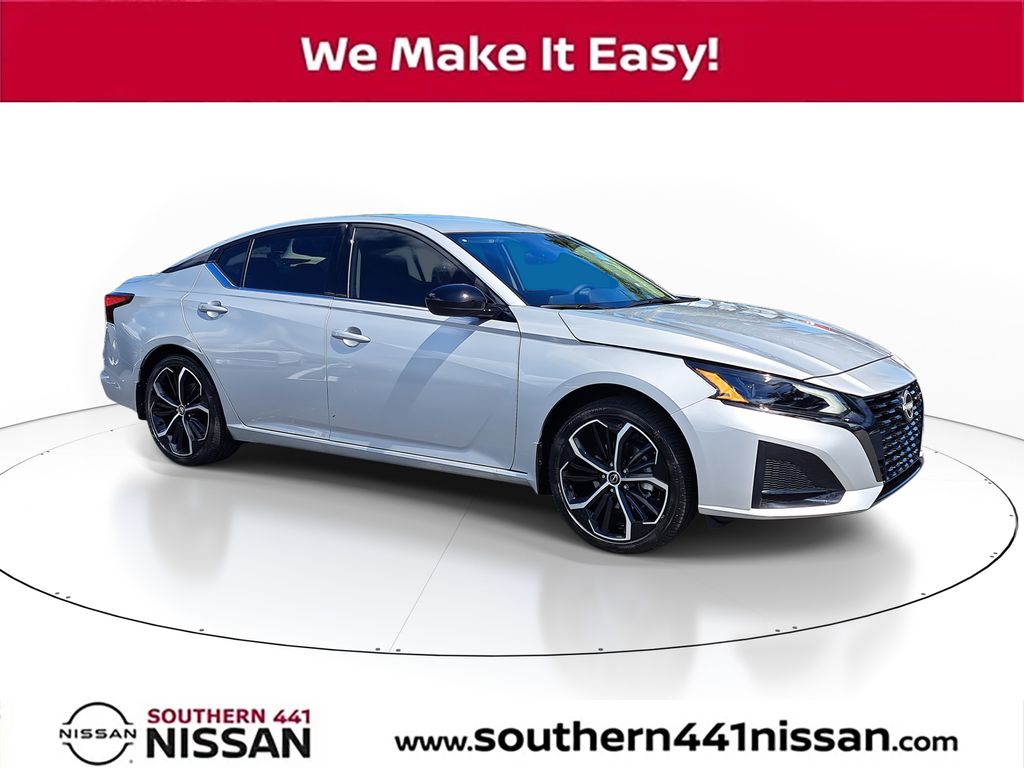 2025 Nissan Altima 2.5 SR FWD