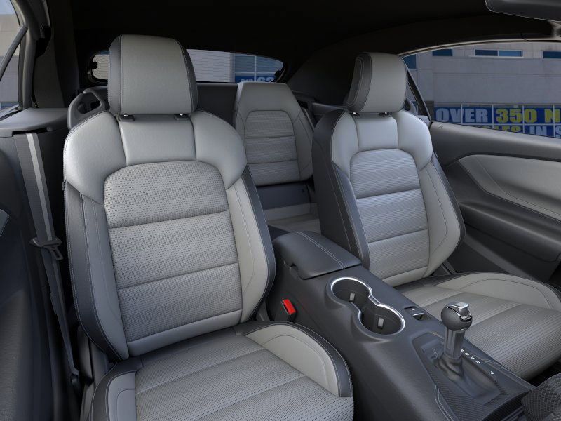 2025 Ford Mustang GT Premium photo