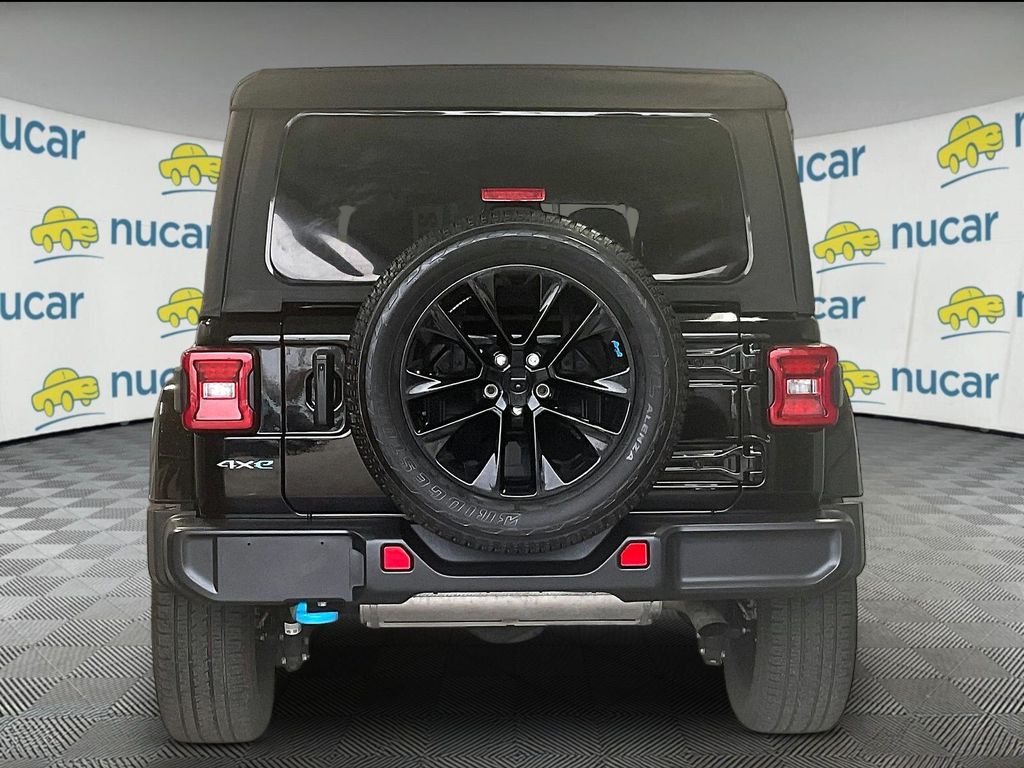 2023 Jeep Wrangler — photo 5
