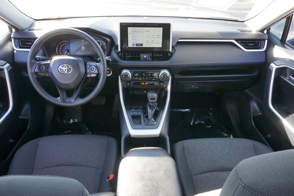 2023 Toyota RAV4 XLE 11