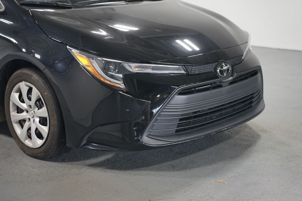 Thumbnail: 2023 Toyota Corolla - 4