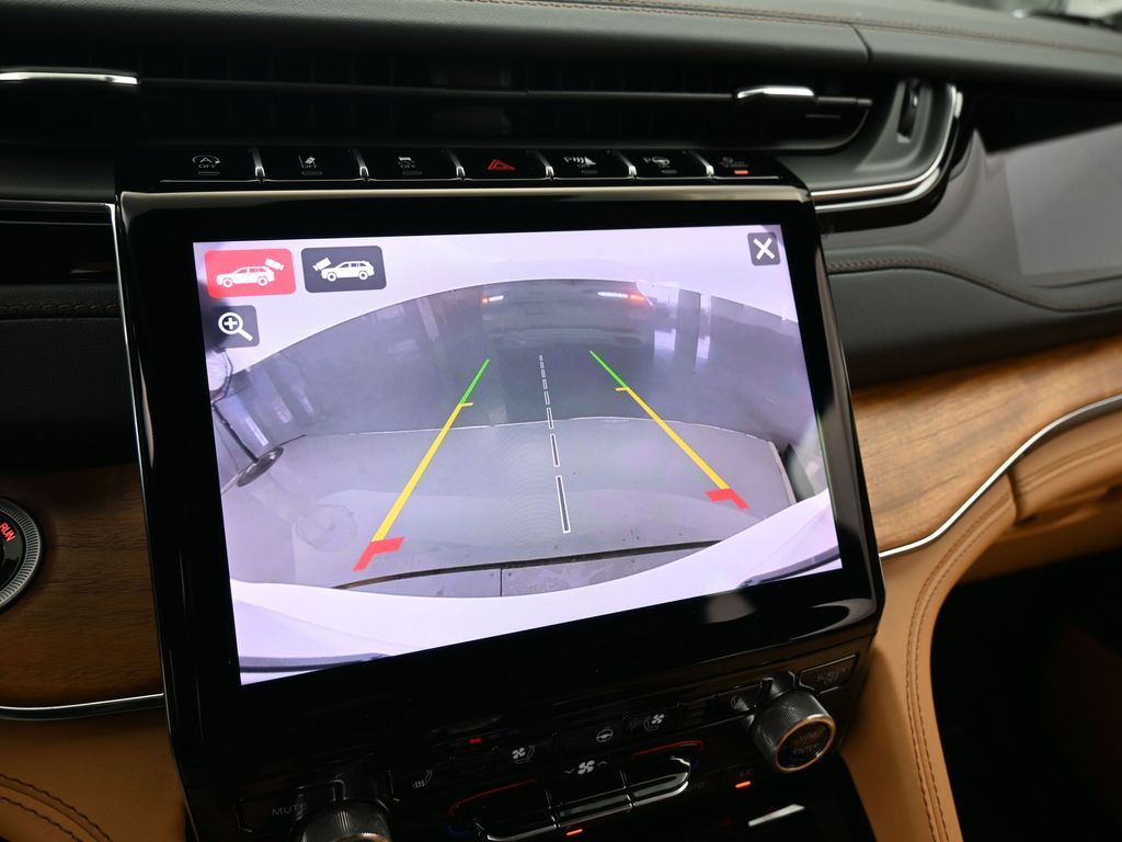 New 2025 Bright White Clearcoat Jeep Summit image 42