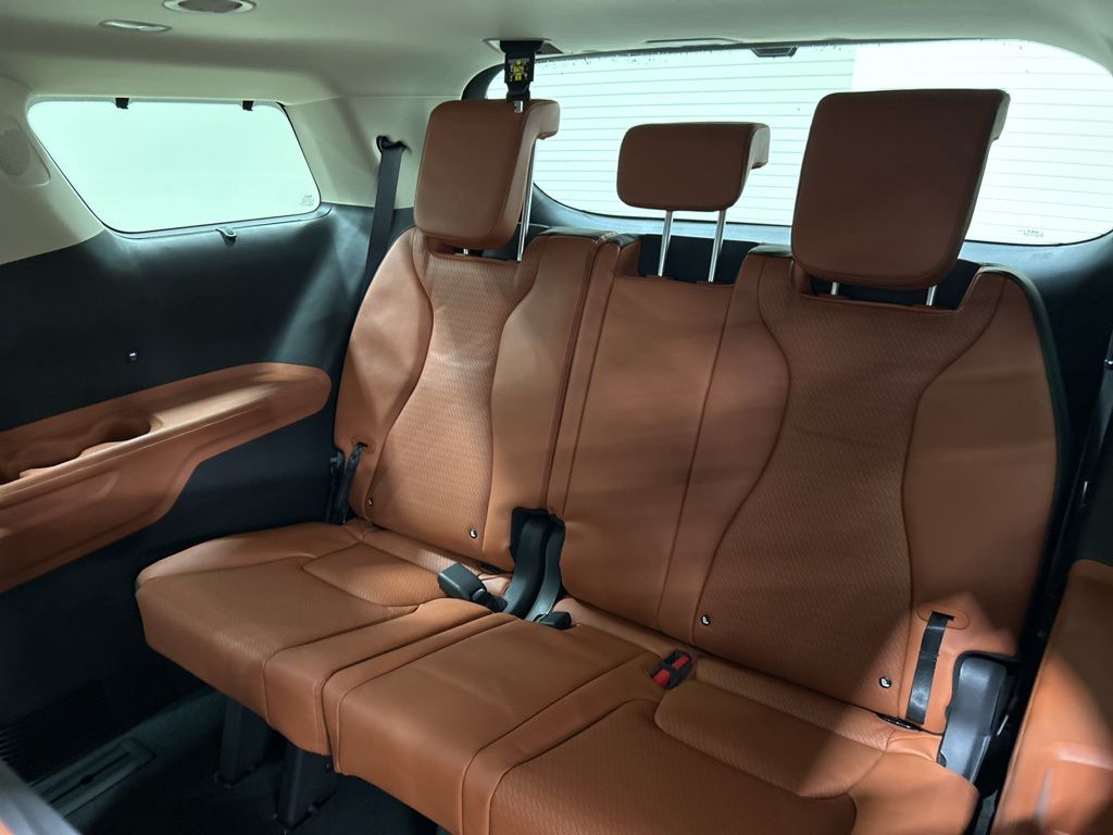 new 2026 Kia Carnival Hybrid car, priced at $53,025