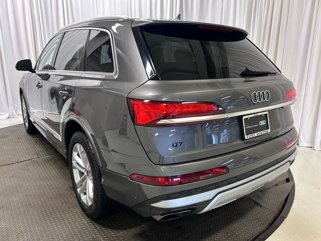 used 2025 Audi Q7 car, priced at $53,949