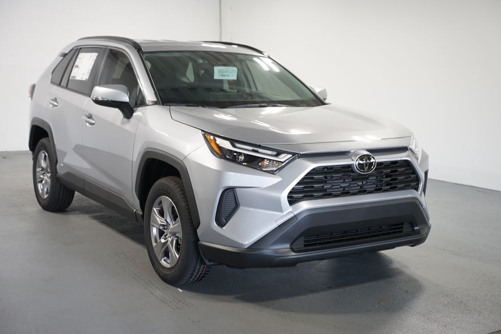 Thumbnail: 2025 Toyota RAV4 - 3