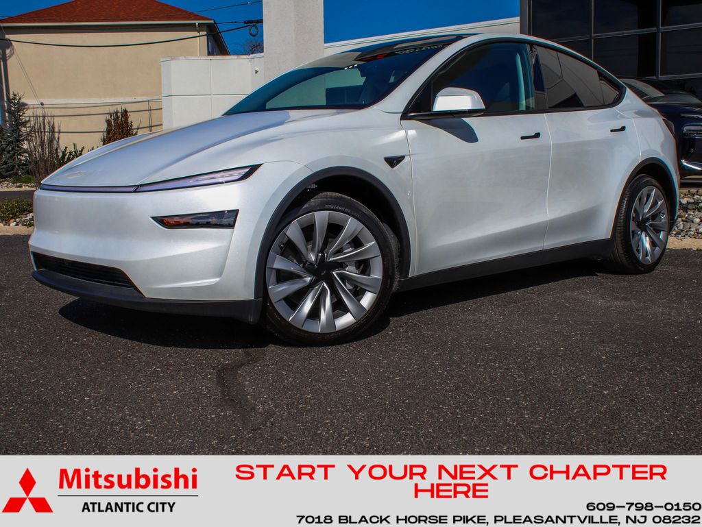 White 2026 Tesla Model Y Long Range AWD SUV / Crossover All-Wheel Drive 1-Speed Automatic