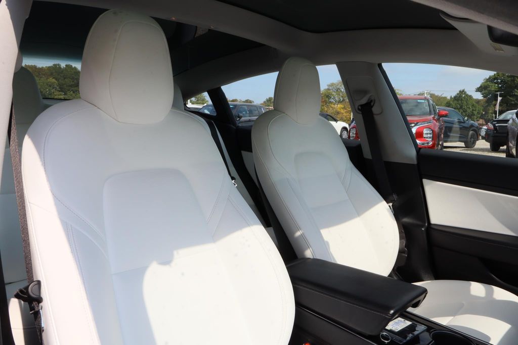 2018 Tesla Model 3 Long Range 28