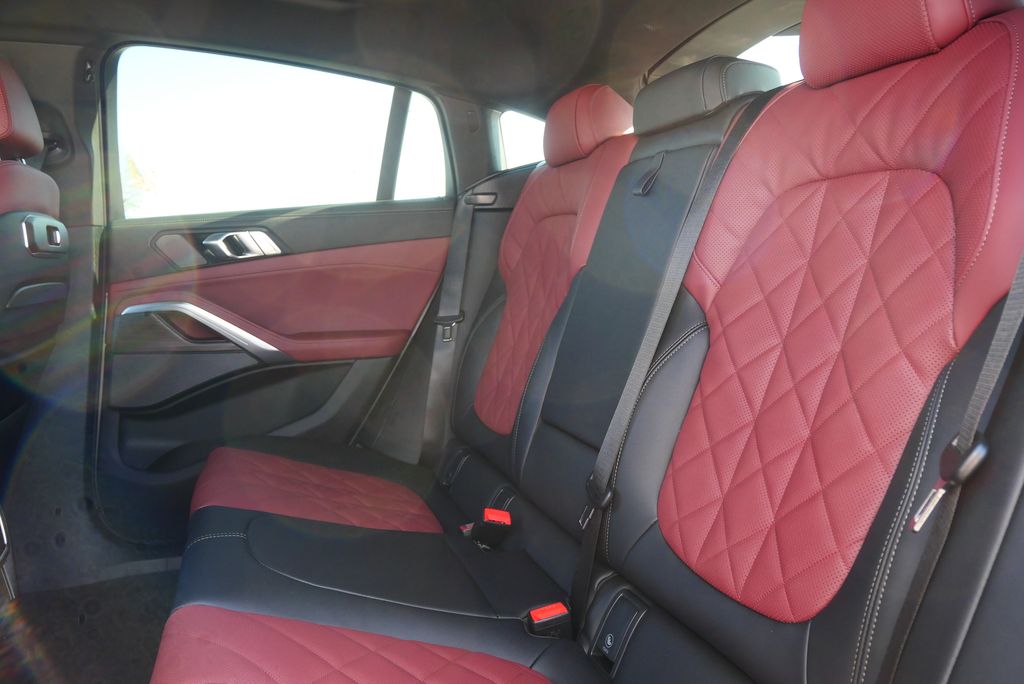 Thumbnail: 2026 BMW X6 - 8