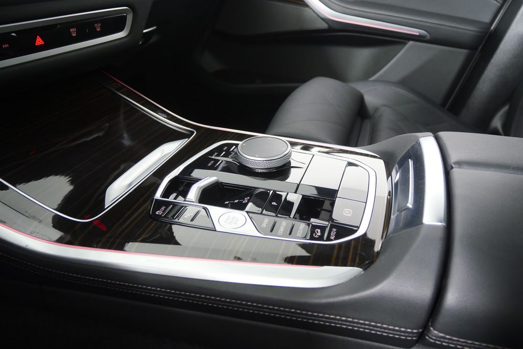 Thumbnail: 2025 BMW X5 - 26