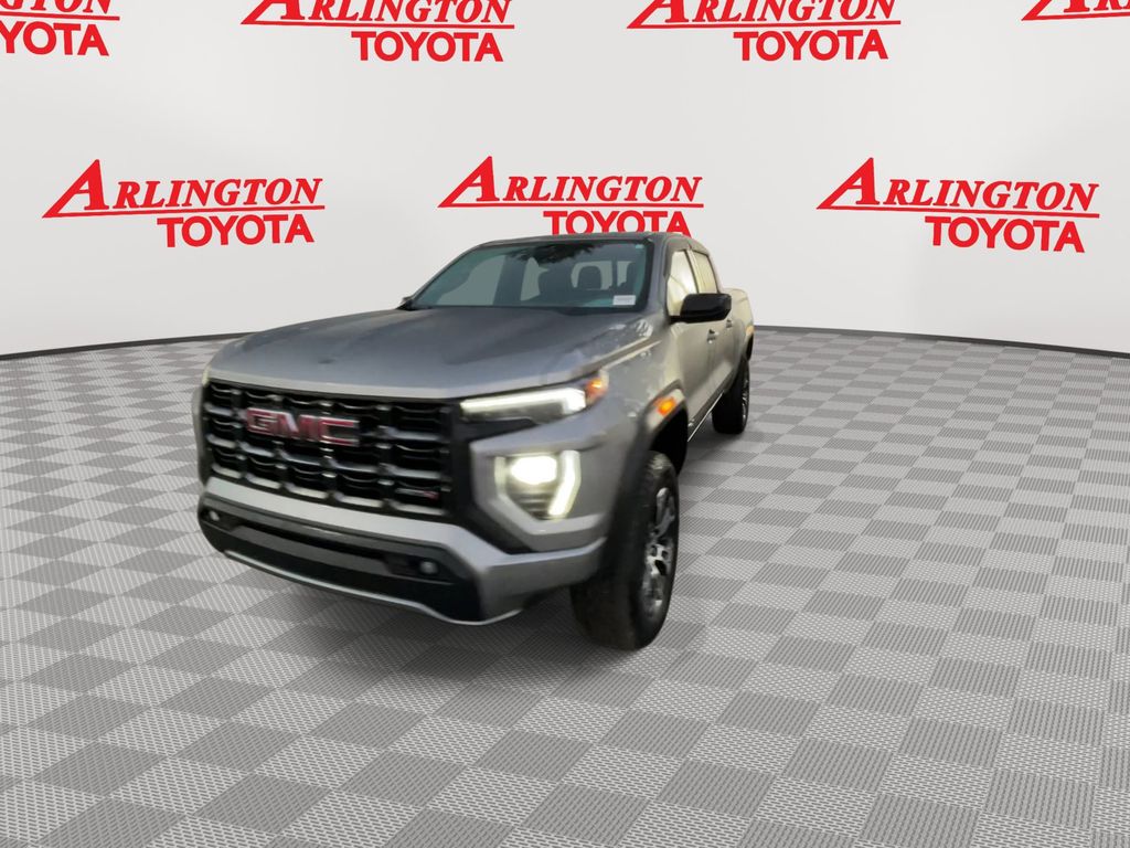 View vehicle photo 4