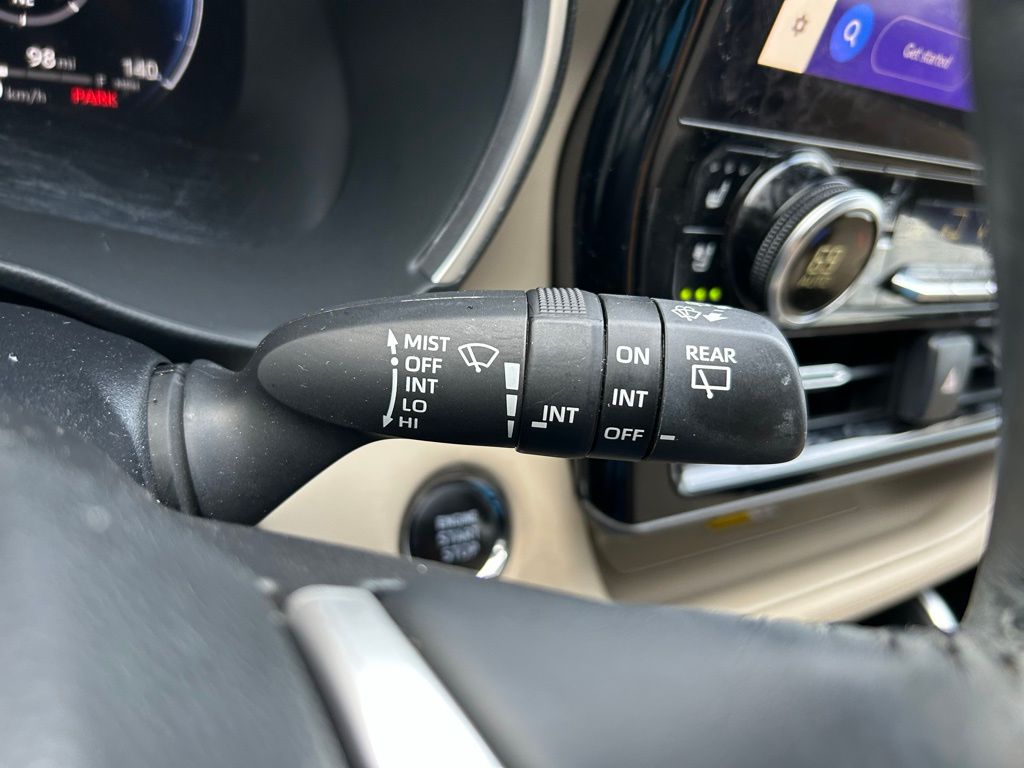 Thumbnail: 2023 Toyota Highlander - 22