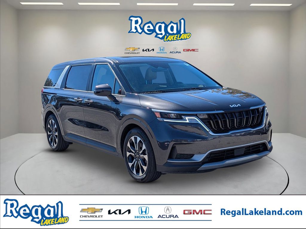 2023 Kia Carnival EX FWD
