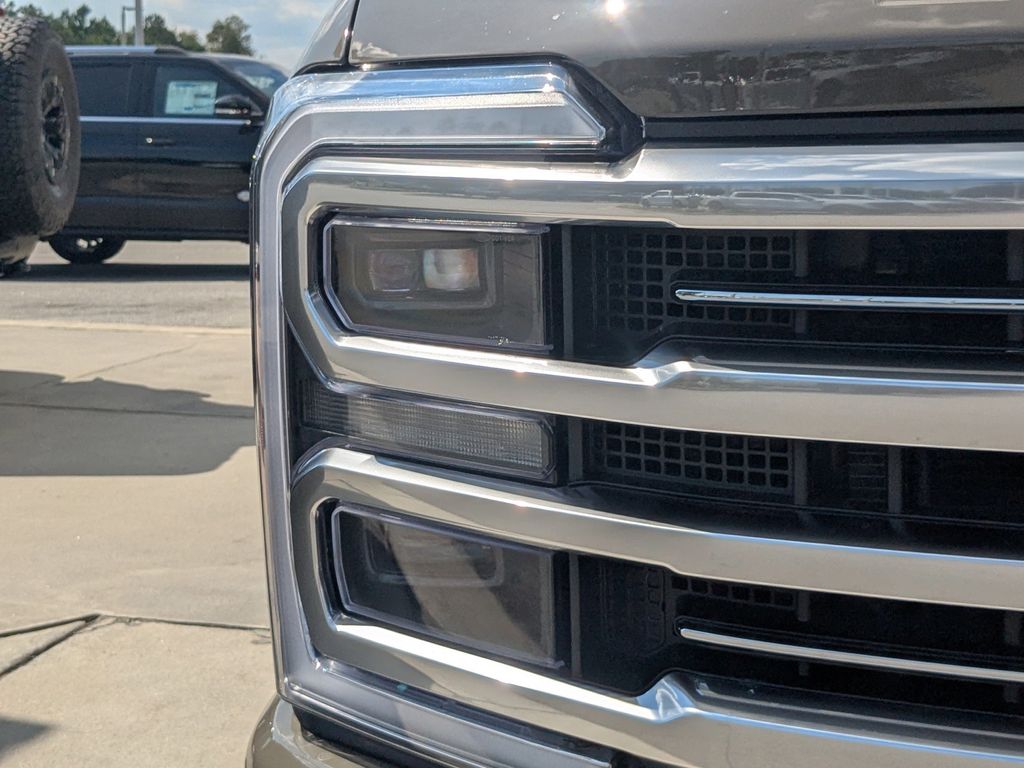 2026 Ford Super Duty F-350 SRW Platinum
