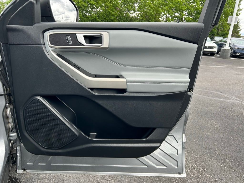 2021 Ford Explorer XLT 28