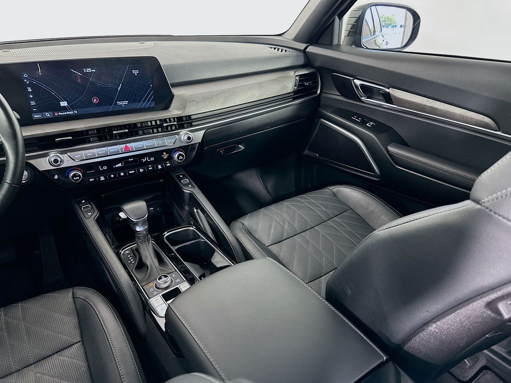 Thumbnail: 2024 Kia Telluride - 24