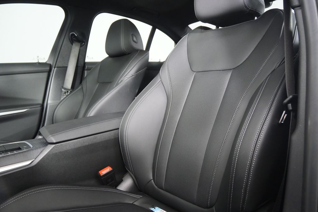 2025 BMW 3 Series M340i 9